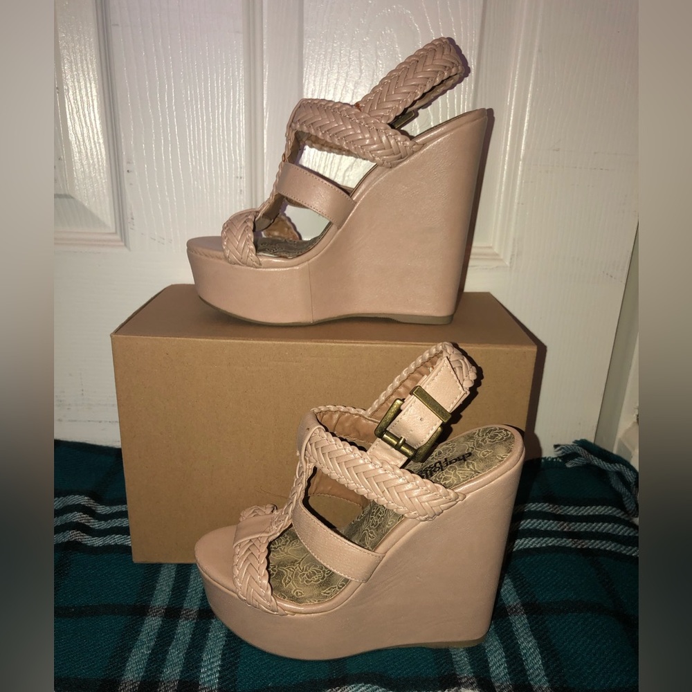 Size 6 Charlotte Russe beige heels